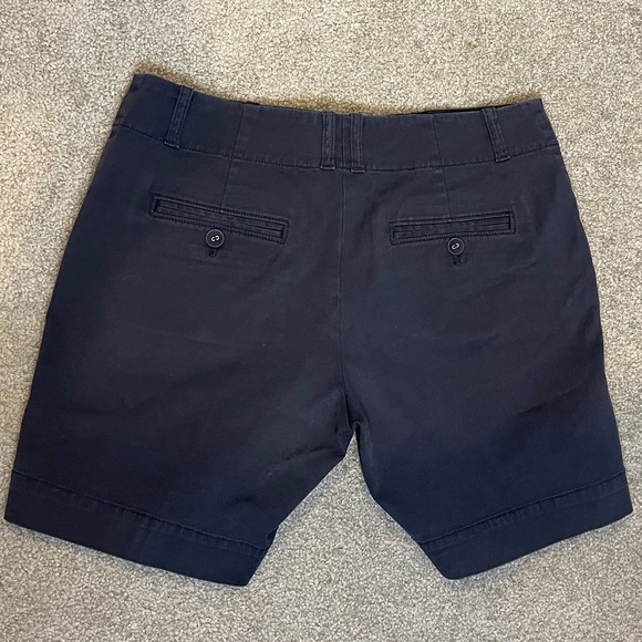 🛍Talbots Navy petite shorts - Picture 2 of 9